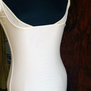 NWOT Yummie "bustless" slip size S